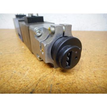 Bosch 0811404119 4WRP 6E-28S-1X/G24Z4/M Valve W/ 0831006057 Coil 9VDC 2,45A