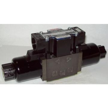 D03 4 Way 4/3 Hydraulic Solenoid Valve i/w Vickers DG4V-3-33C-WL-H 24 VDC