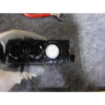 Origin SAUER DANFOSS HYDRAULIC VALVE # 8800485 2009