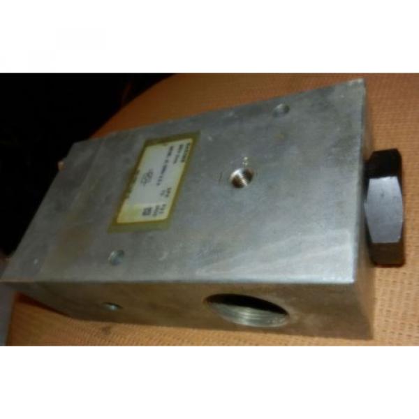 Racine Bosch Rexroth 1-1/4#034; check valve, 70 GPM 3000 psi, model FB1-P0HT-112R-21 #1 image