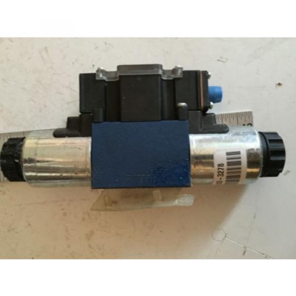 Origin REXROTH MNR R900951153,4WE6J61/EG24N9DK24L/V,24VDC HYDRAULIC VALVE, BOXCI #3 image