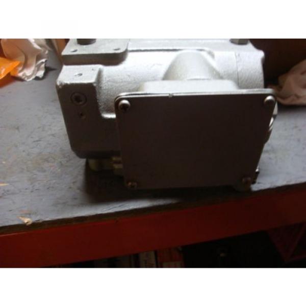 DAIKIN ROTOR PUMP RP08A1-07-30-001 30-T MANUFACTUERS REFURB #5 image