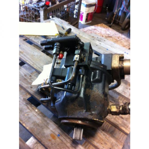 Komatsu wb140-2T hydraulic pumps rexroth a10v074dflr/31er #3 image