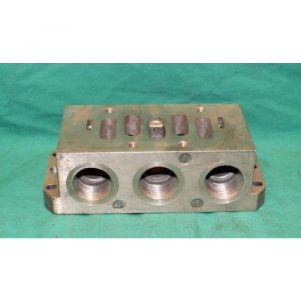 Rexroth P68420 Valve Subbase Manifold 4-3/4IN NPT Origin #1 image