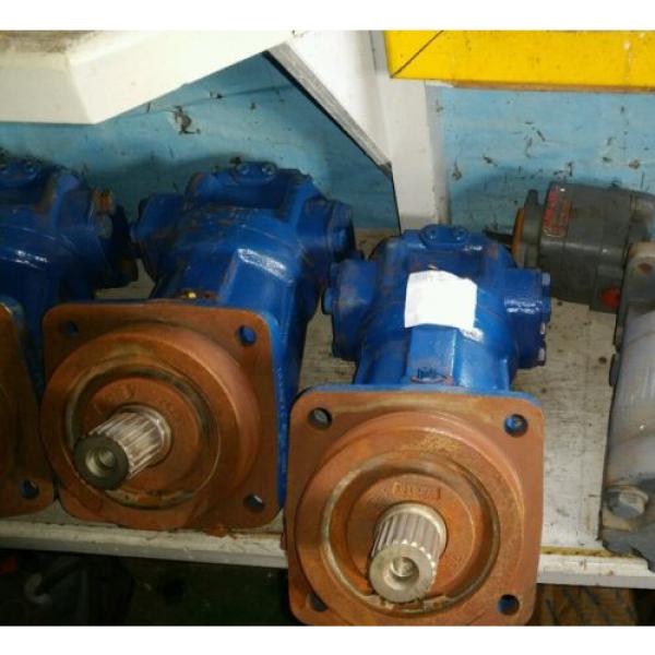 1k eachaprilBOSCH REXROTH A2FM125/61W-VAB027 BENT HYDRAULIC MOTOR A2FM125 A2FM #2 image