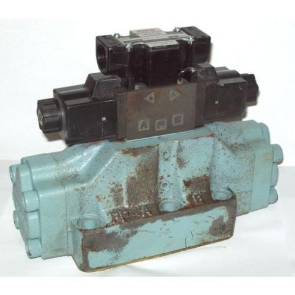 D08 4 Way Hydraulic Double Solenoid Valve i/w Vickers DG5S-8-S-?C-WL-B 115 VAC #1 image