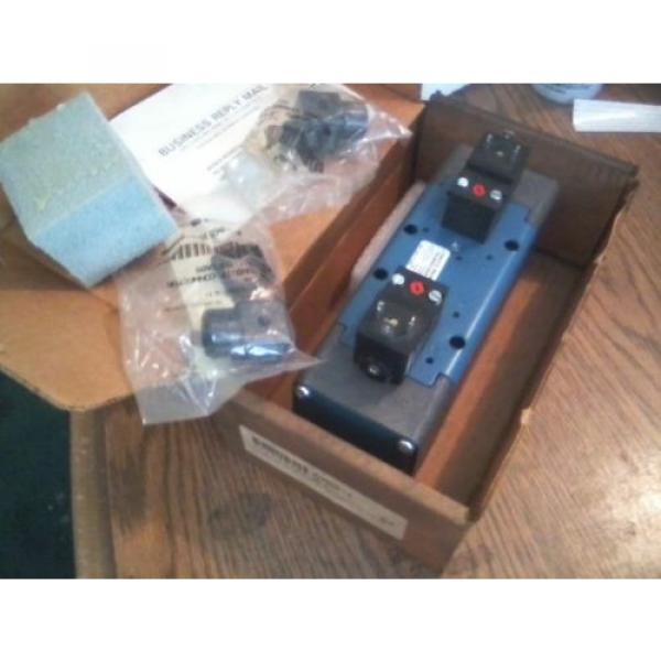 Origin BOSCH REXROTH GS-040042-02626 5P 4-WAY 3POS 120V DOUBLE SOLENOID CERAM VALVE #1 image